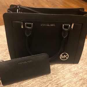 Michael Kors purse and matching wallet